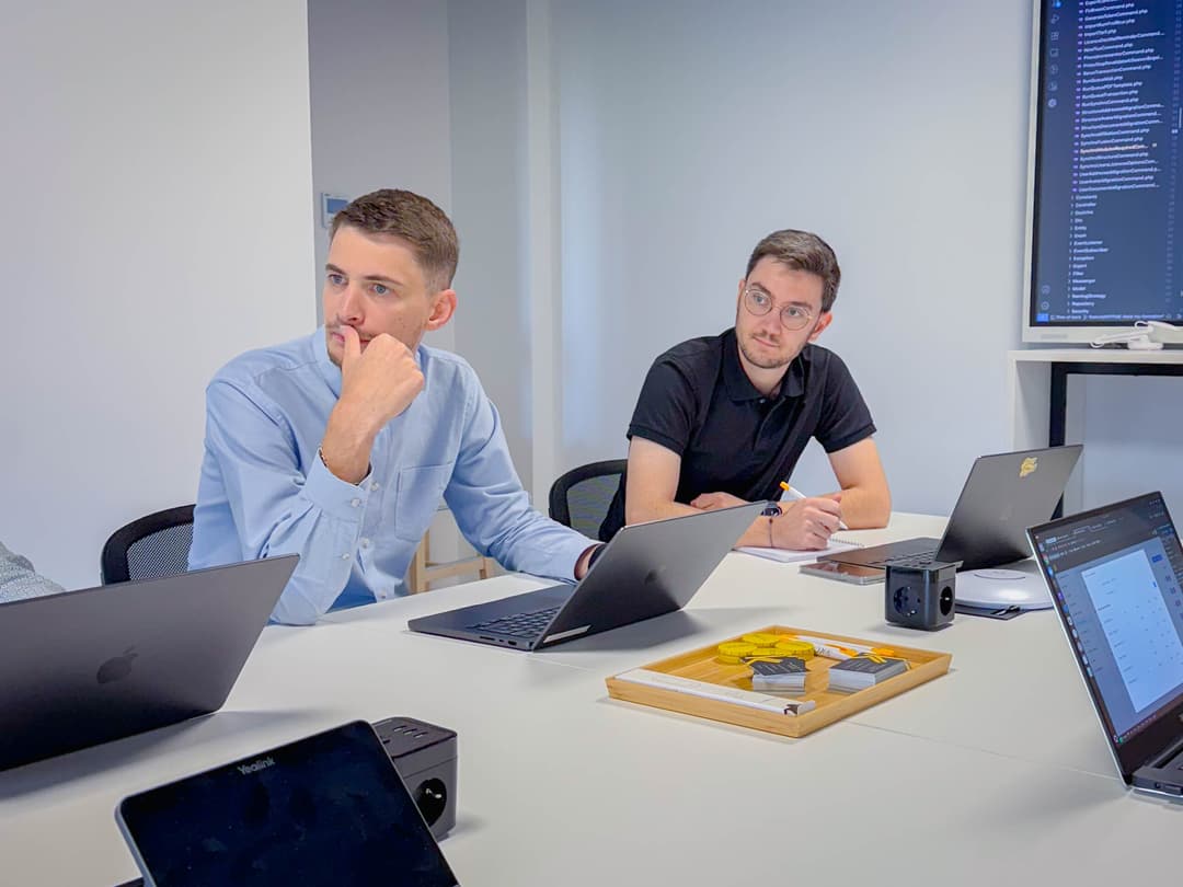 L'équipe Koul à Reims Revue de code en binôme dans l'open space